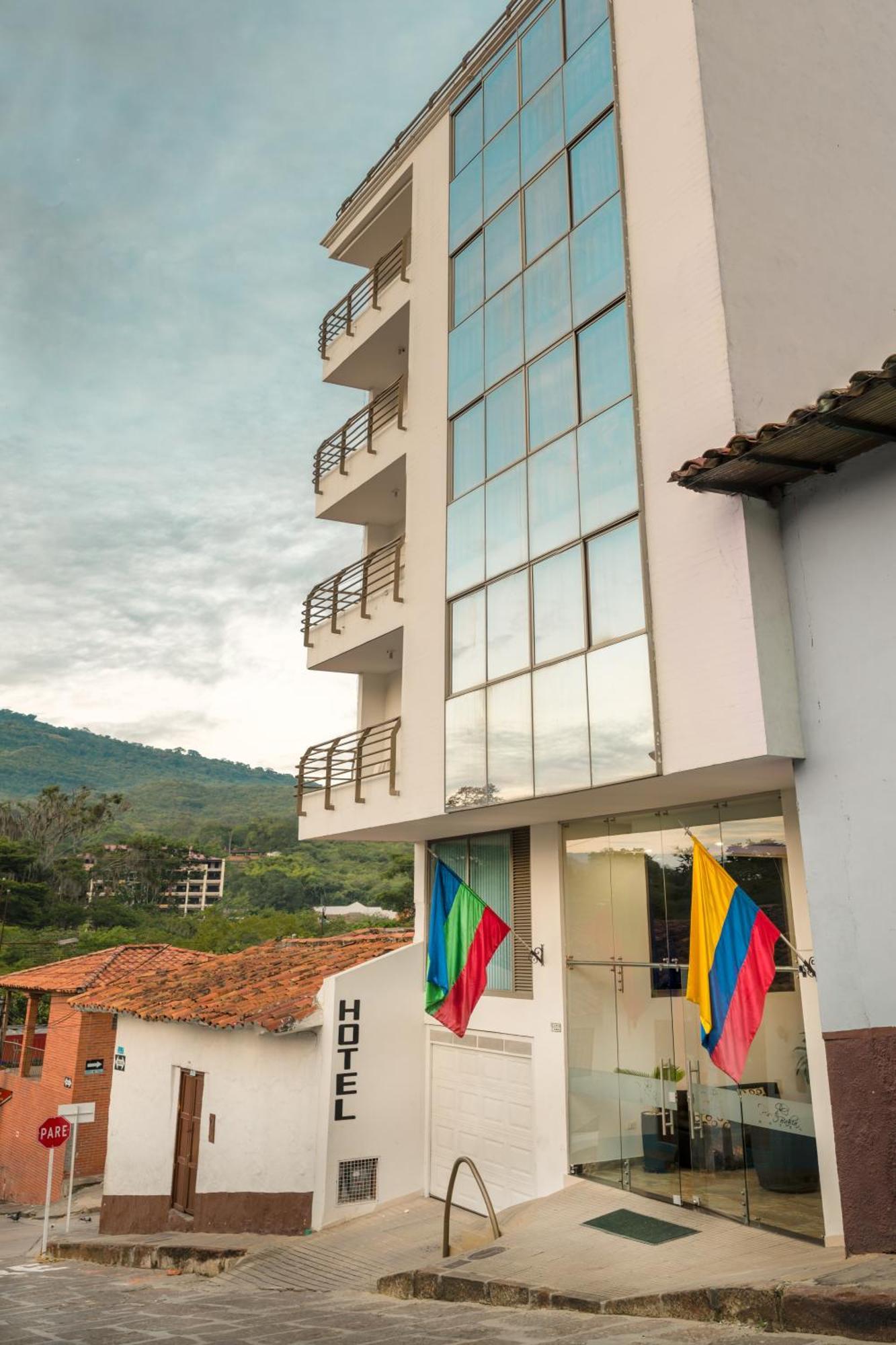 Hotel Puerto Bahia San Gil Extérieur photo