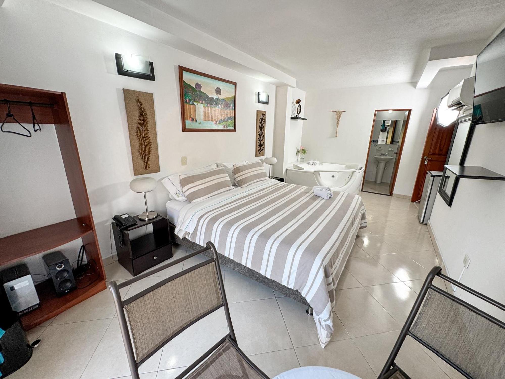 Hotel Puerto Bahia San Gil Extérieur photo