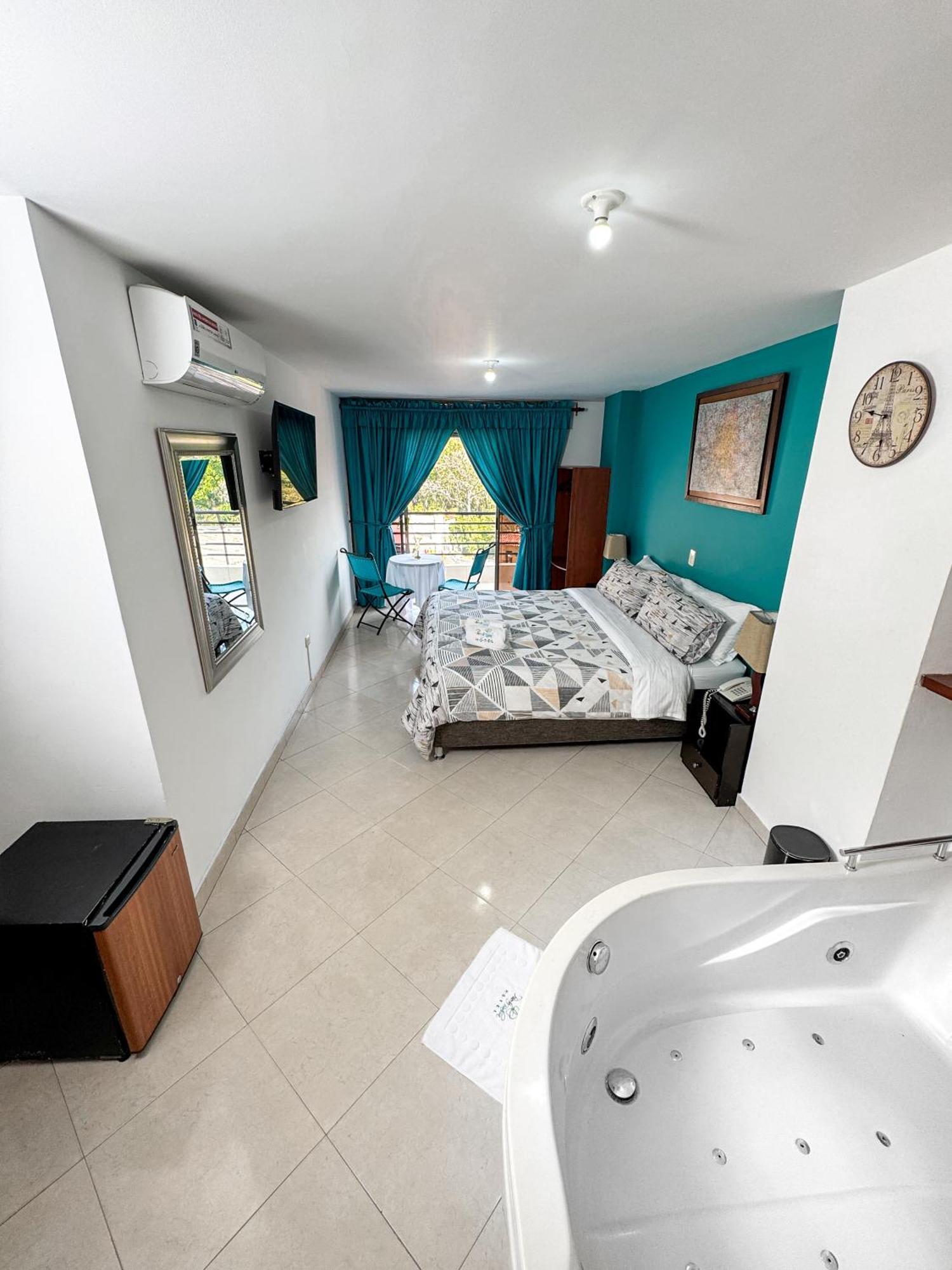 Hotel Puerto Bahia San Gil Extérieur photo